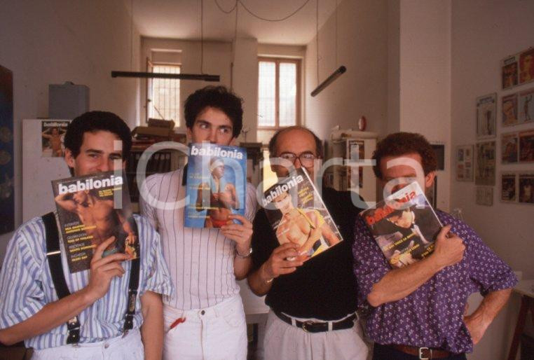 Fotografia d epoca originale 1990 ca MILANO Redazione della rivista BABILONIA 35mm VINTAGE SLIDE 18 1