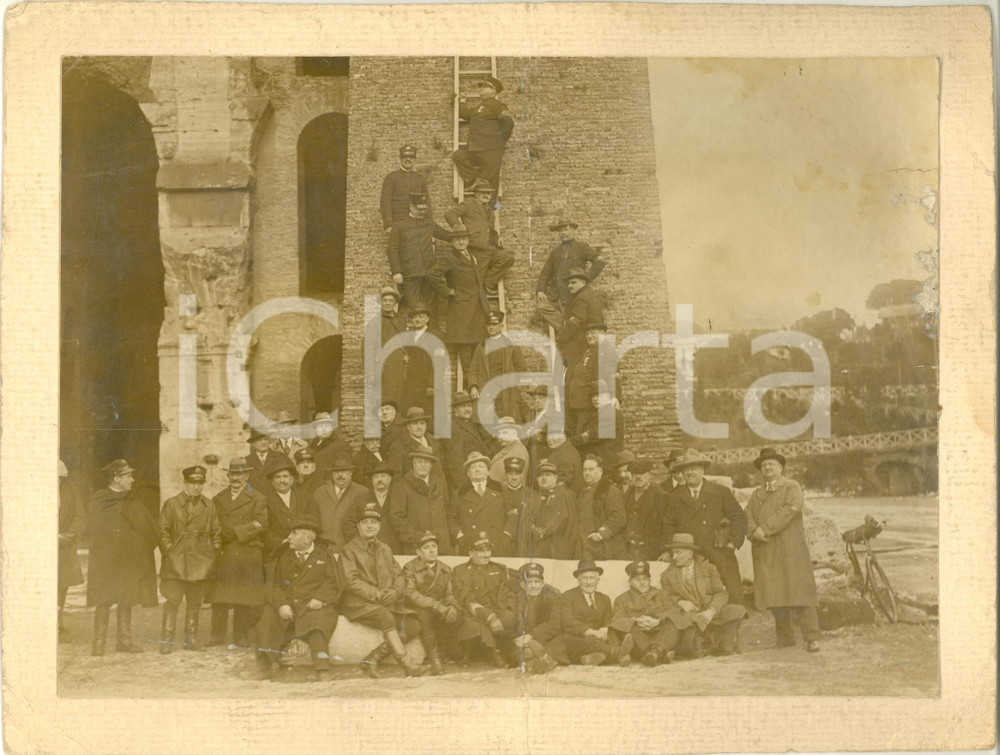 Fotografia d epoca originale 1930 ca ROMA COLOSSEO Scala Vigili del Fuoco  Festa S. Antonio FOTO DANNEGGIATA 1