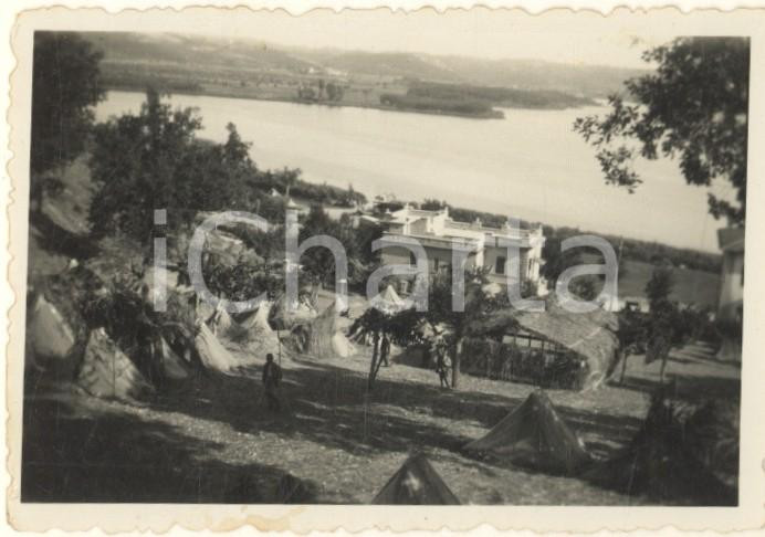 Fotografia d epoca originale 1935 ca AOI ETIOPIA ? Accampamento italiano presso un lago Fotografia 9x6 cm 1