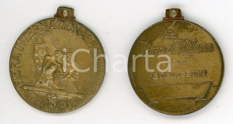 Oggetto da collezione cartaceo 1948 FIERA DI MILANO ai suoi fedelissimi  Medaglia 3x3 cm 4 1