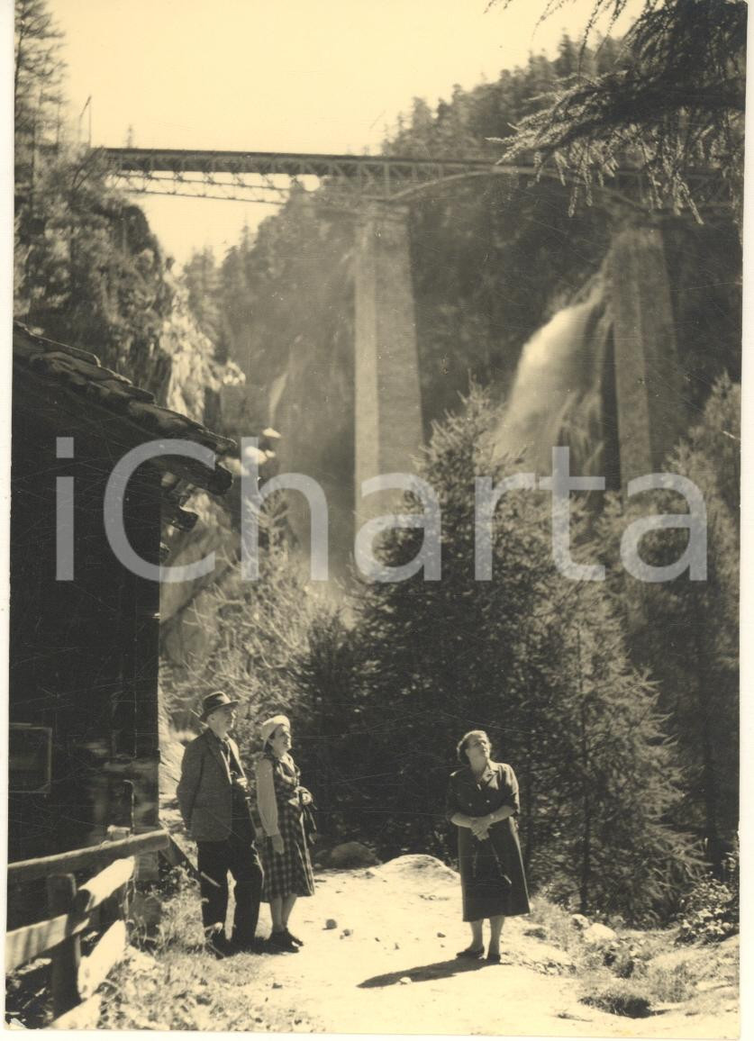 Fotografia d epoca originale 1960 ca ZERMATT SVIZZERA Viadotto di Findelenbach Foto vintage animata 12x17 1