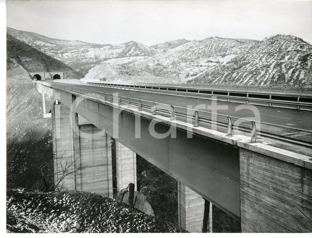 Fotografia d epoca originale 1960 ca BARBERINO DEL MUGELLO Autostrada del Sole  Viadotto CORETTA Foto 1