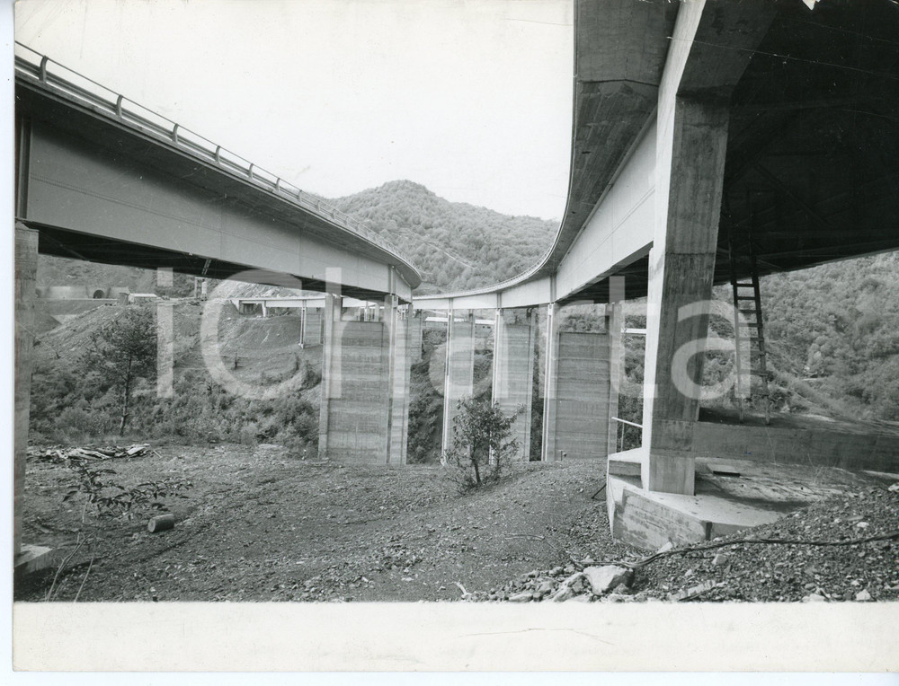 Fotografia d epoca originale 1960 ca BARBERINO DEL MUGELLO Autostrada del Sole  Viadotto MACINAIE Foto 1