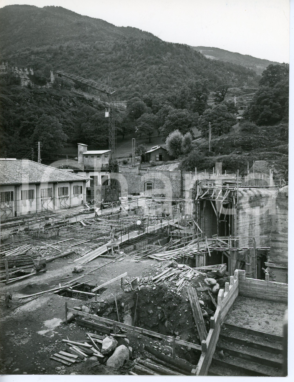 Fotografia d epoca originale 1958 GROSIO  VAL GROSINA Operai lavorano allo scavo per la galleria  Foto 1