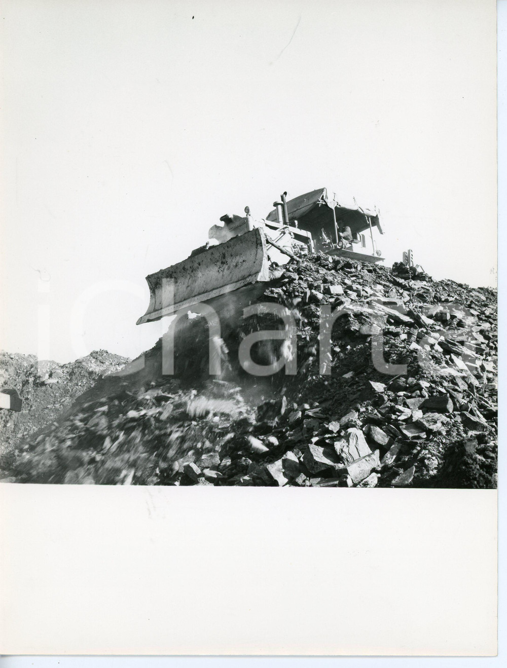 Fotografia d epoca originale 1960 ca BERCETO Strada del TUGO Ruspa alla cava di prestito  Foto 18x24 cm 1