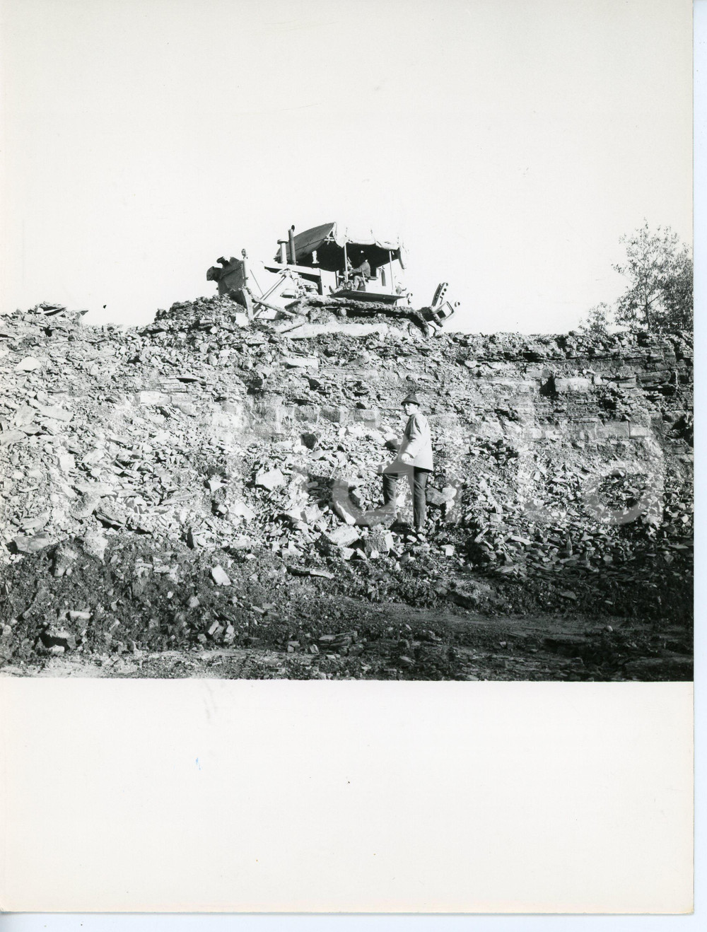 Fotografia d epoca originale 1960 ca BERCETO Strada del TUGO Operai alla cava di prestito  Foto 18x24 cm 1