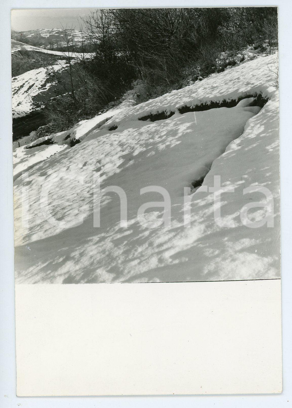 Fotografia d epoca originale 1960 ca BERCETO Strada del TUGO Frana innevata Foto 9x13 cm 1