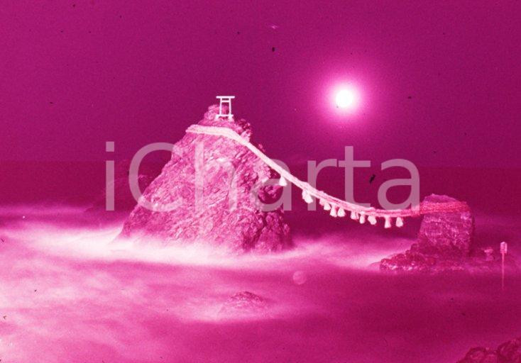 Fotografia d epoca originale 1970ca JAPAN ISESHIMA National Park The night view of the Futamiga VINTAGE SLIDE 1