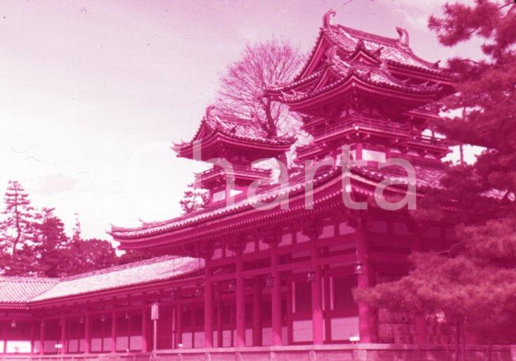 Fotografia d epoca originale 1970ca KYOTO JP The Soryuro 35 mm VINTAGE SLIDE 1