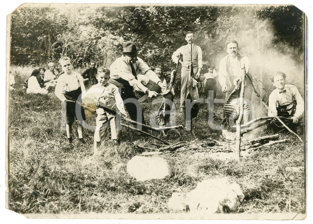 Fotografia d epoca originale 1920 ca CUVEGLIO VA Grigliata in campagna  Foto 18x13 cm 1