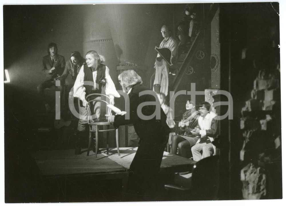 Fotografia d epoca originale 1985 NAS CLOVEK  OUR MAN Vesna JEVNIKAR Movie by Joze POGACNIK Photo 18x13 cm 1