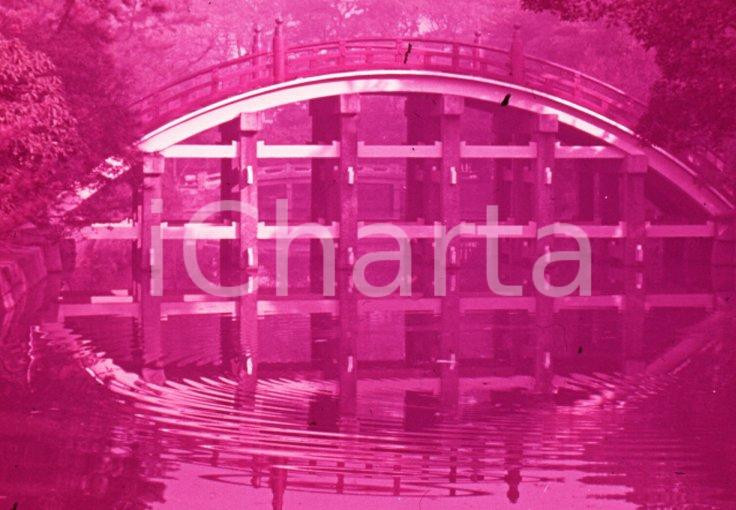 Fotografia d epoca originale 1970ca NEW OSAKA The Taikobashi bridge of the Sumiyoshi Shrine VINTAGE SLIDE 1