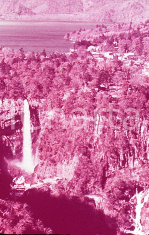 Fotografia d epoca originale 1970ca NIKKO JP Kegon waterfall and L. Chuzenji 35 mm VINTAGE SLIDE 1