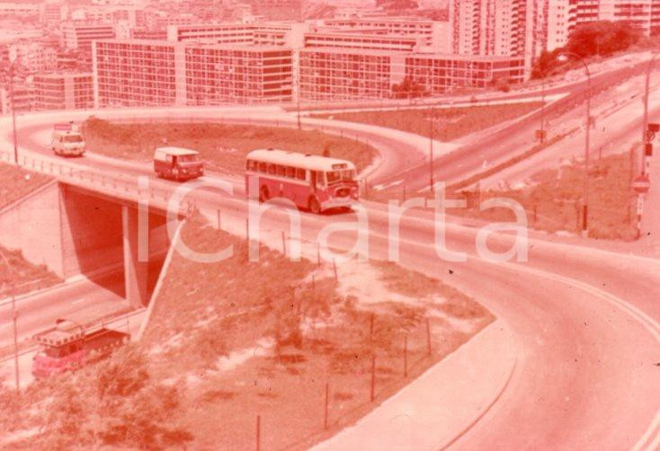 Fotografia d epoca originale 1970ca HONG KONG The Tai Po road detour 35 mm VINTAGE SLIDE 1