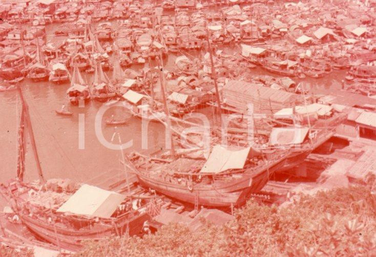 Fotografia d epoca originale 1970ca HONG KONG View of Aberdeen 35 mm VINTAGE SLIDE 1