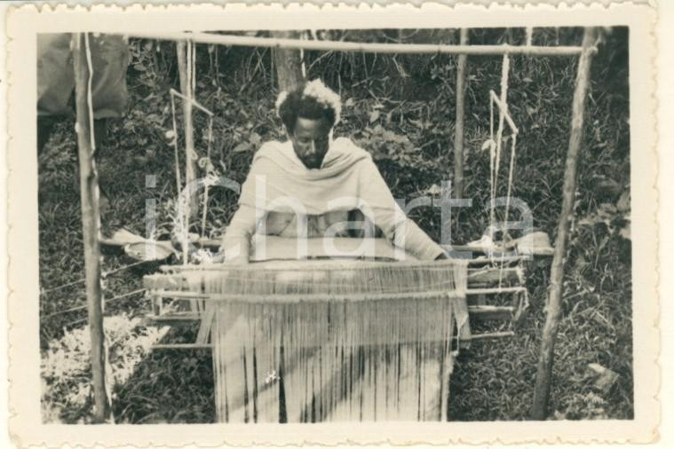 Fotografia d epoca originale 1936 AOI MOGADISCIO SOMALIA Tessitore indigeno al lavoro  Foto 9x6 cm 1