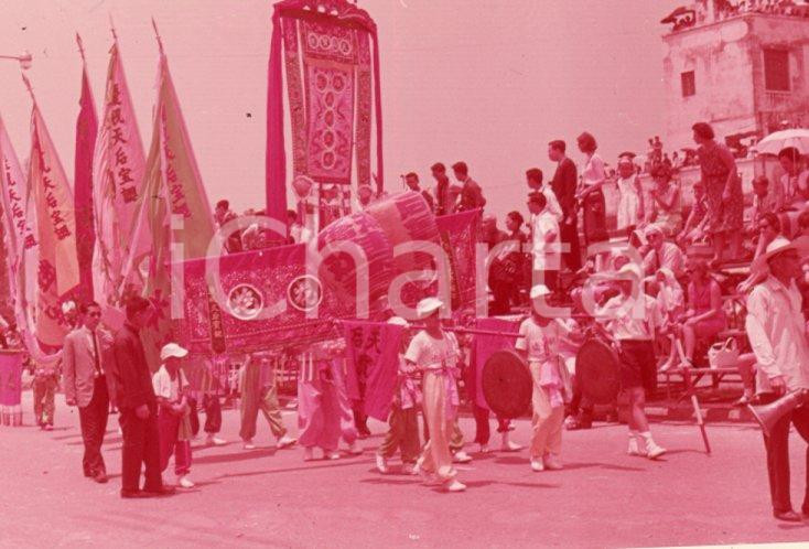 Fotografia d epoca originale 1970ca HONG KONG Image of the ceremonial lanterns  35 mm VINTAGE SLIDE 2 1