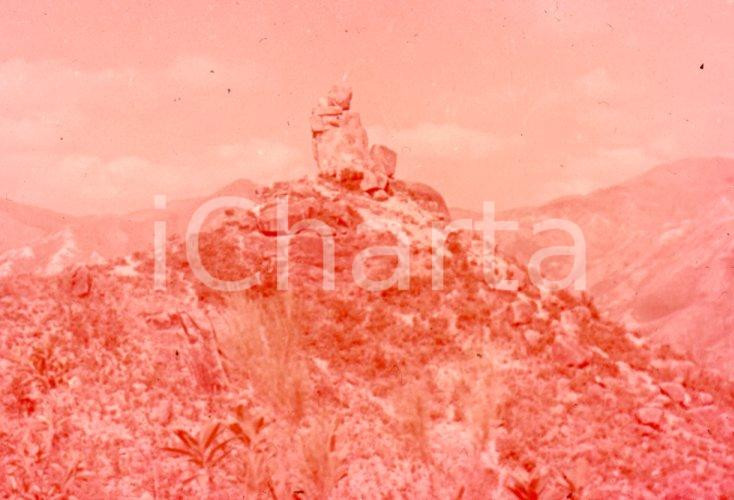 Fotografia d epoca originale 1970ca HONG KONG Amah rock Sha Tin of the New Territories  35 mm VINTAGE SLIDE 1