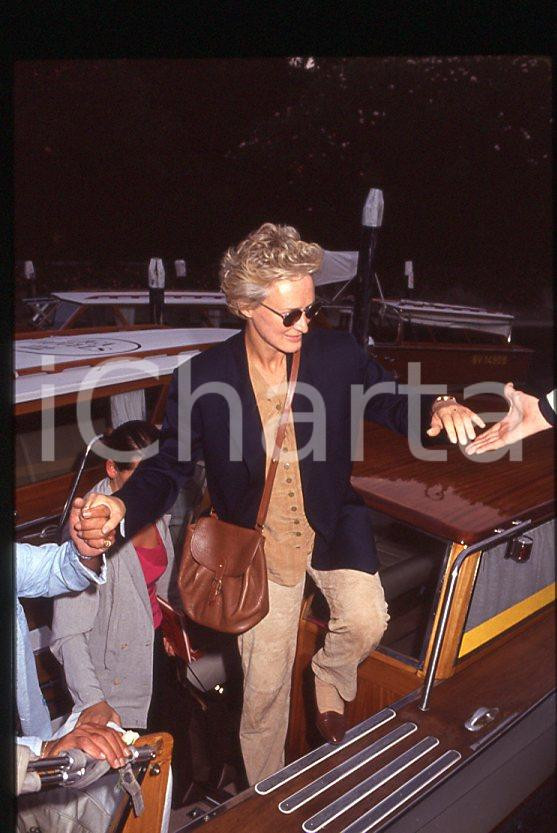 Fotografia d epoca originale 1992 VENEZIA Mostra del Cinema  Glenn CLOSE su motoscafo  35 mm vintage slide 1