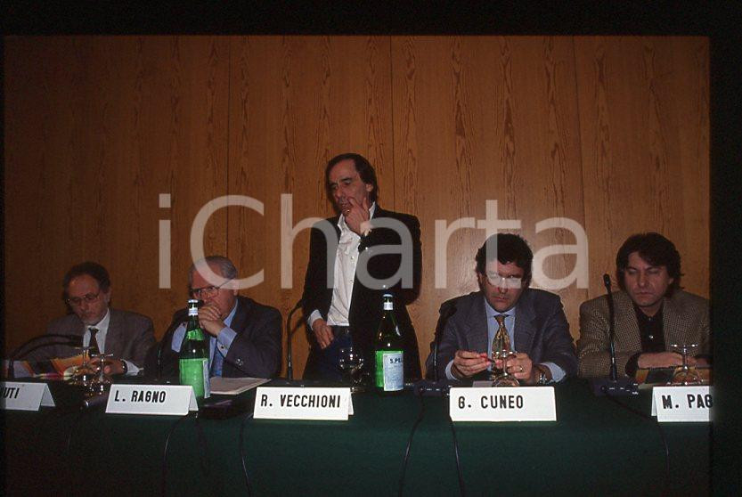 Fotografia d epoca originale 1995 ca ITALIA Roberto VECCHIONI durante conferenza 35 mm vintage slide 1 1