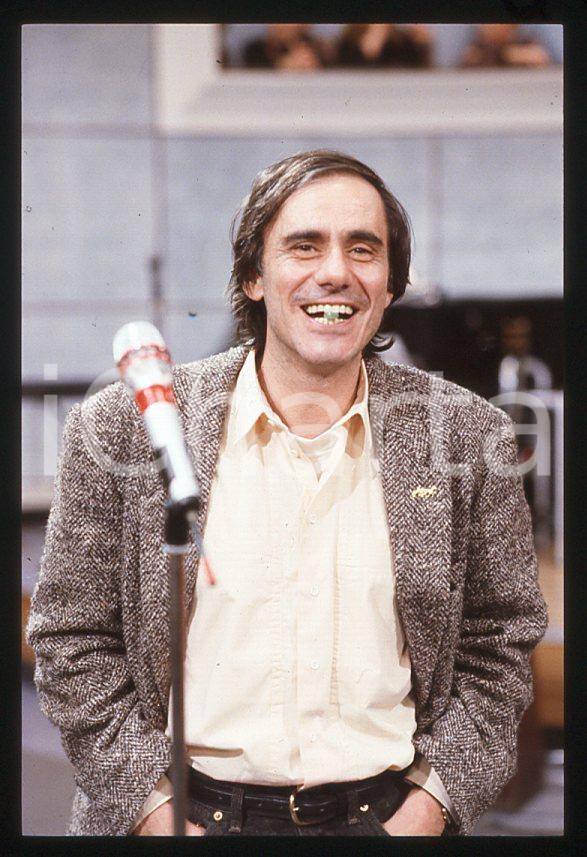 Fotografia d epoca originale 1985 ca ITALIA  MUSICA Roberto VECCHIONI Ritratto  35 mm vintage slide 8 1