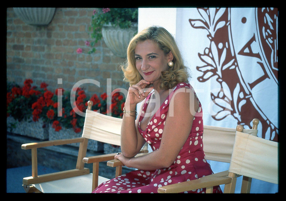 Fotografia d epoca originale 199a VENEZIA Monica SCATTINI alla Mostra del Cinema  35mm VINTAGE SLIDE 2 1