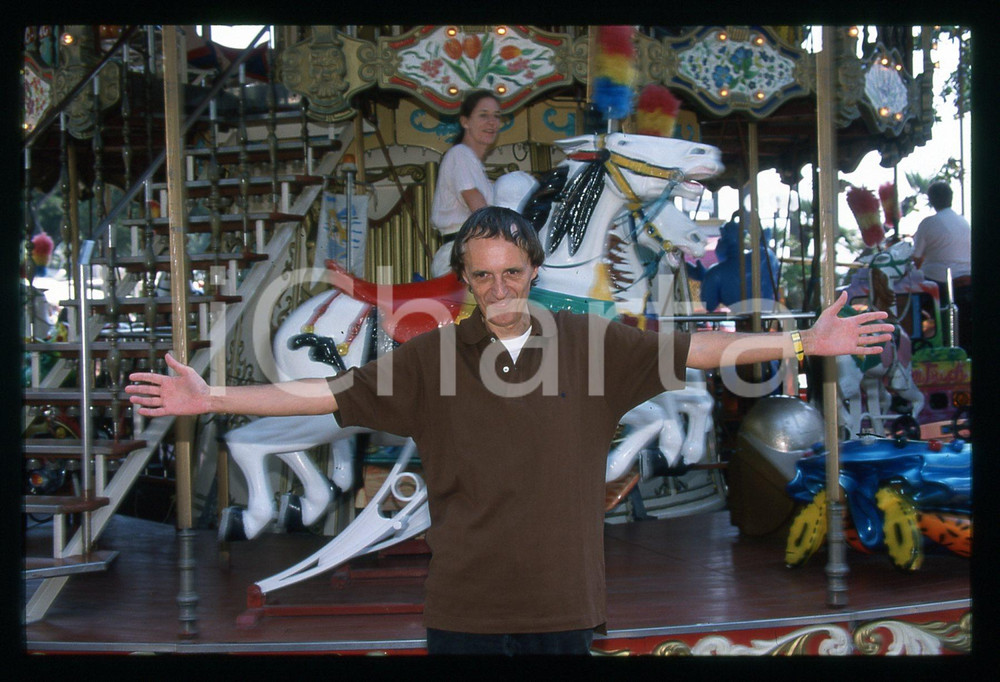 Fotografia d epoca originale 1997 CANNES Dario ARGENTO al luna park 35mm VINTAGE SLIDE 16 1