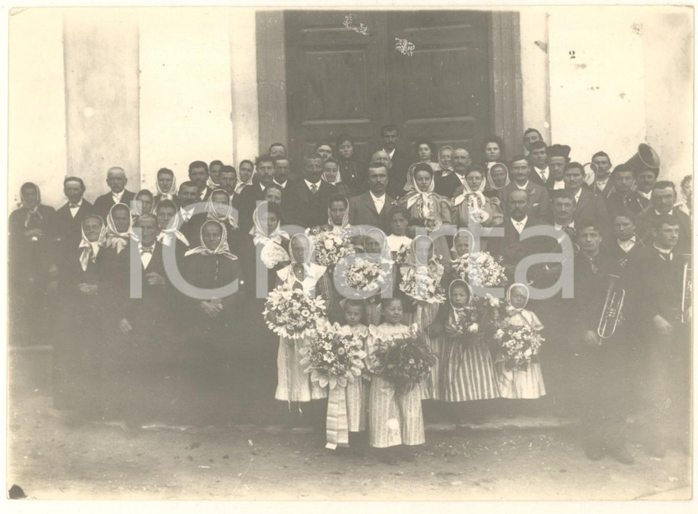 Fotografia d epoca originale 1920 ca FOLKLORE ITALIA Matrimonio con donne in costume tradizionale Foto 1