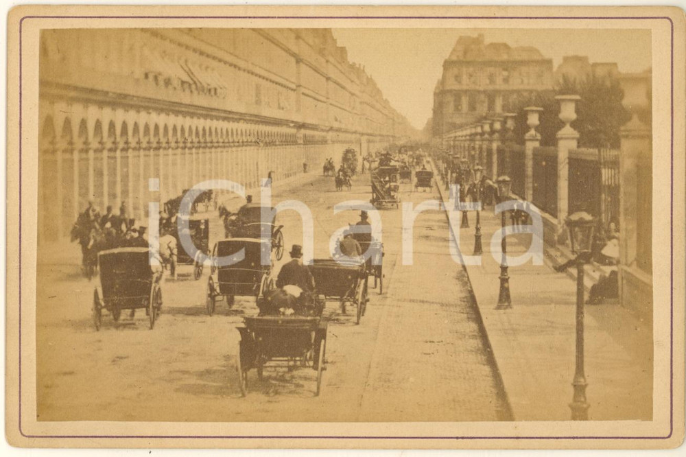 Fotografia d epoca originale 1890 ca PARIS Rue de Rivoli  Foto VINTAGE animata carrozze 17x11 cm 1