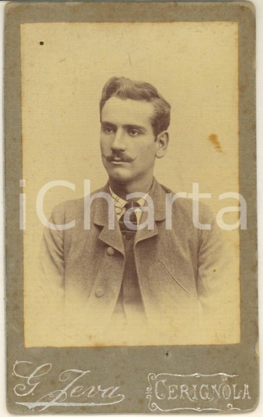 Fotografia d epoca originale 1900 ca CERIGNOLA FG Ritratto di giovane uomo  Foto Gaetano IEVA CDV 1