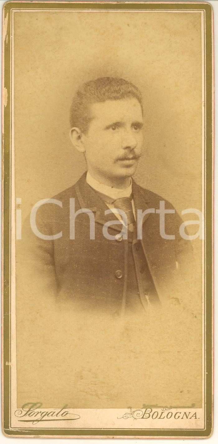 Fotografia d epoca originale 1880 ca BOLOGNA Uomo in abito a quadretti  Ritratto Foto SORGATO 8x18 cm 1