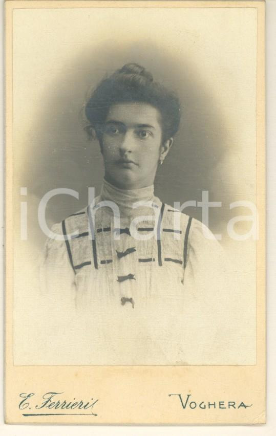 Fotografia d epoca originale 1900 ca VOGHERA Famiglia MAZZERI  Ritratto di giovane donna Foto E. FERRIERI 1