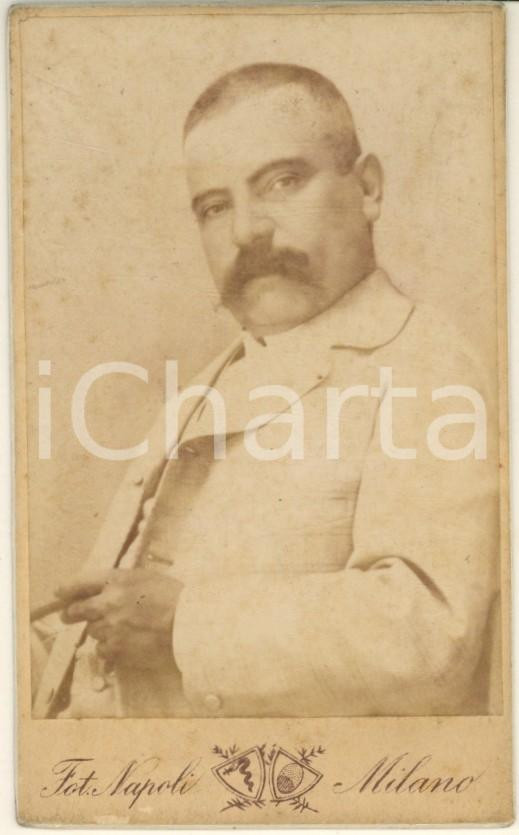 Fotografia d epoca originale 1900 ca MILANO Uomo con il sigaro  Ritratto Fotografia NAPOLI CDV 1