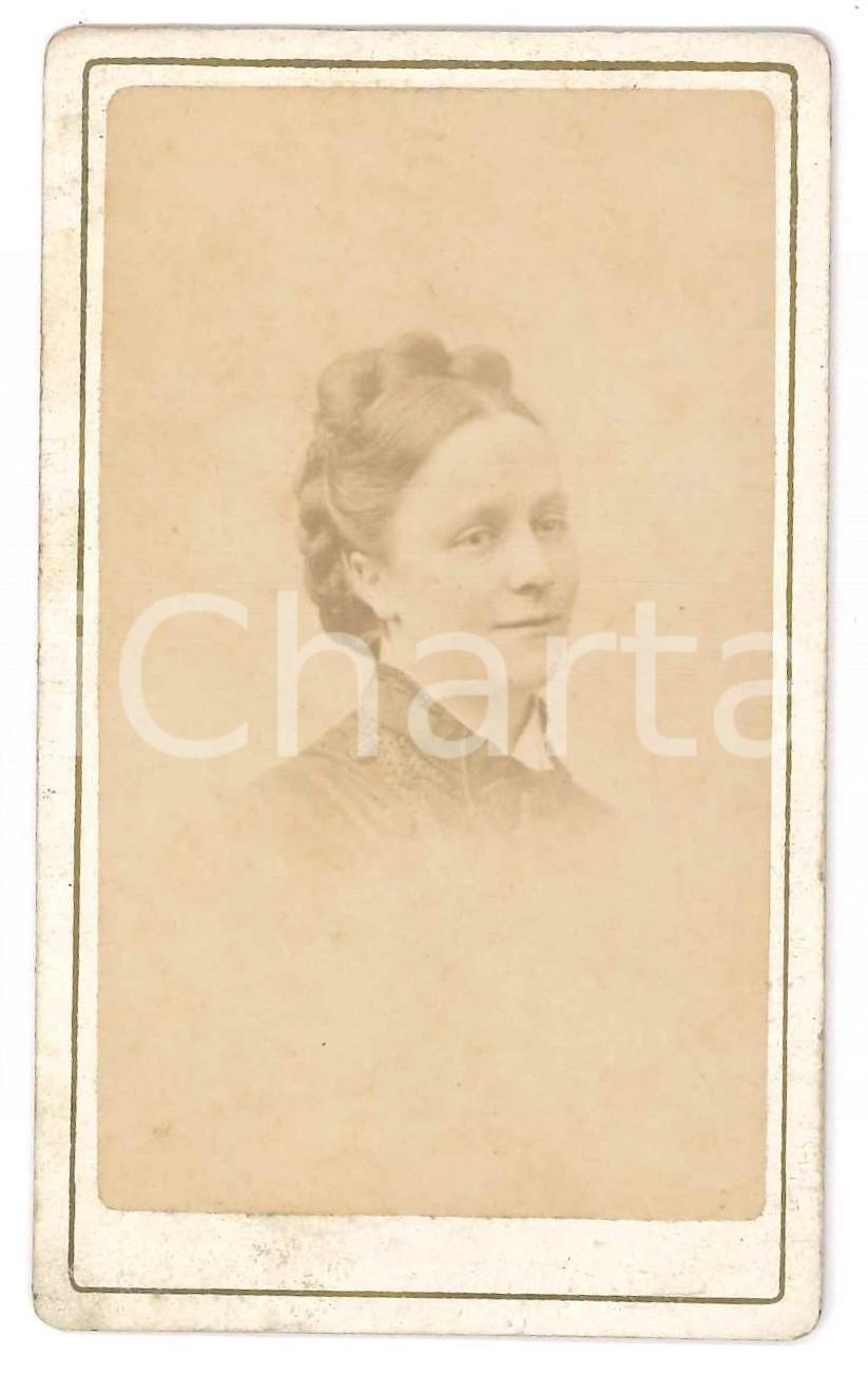 Fotografia d epoca originale 188 ca LE HAVRE Ritratto di donna  Busto Foto I. SARTORIO CDV 1