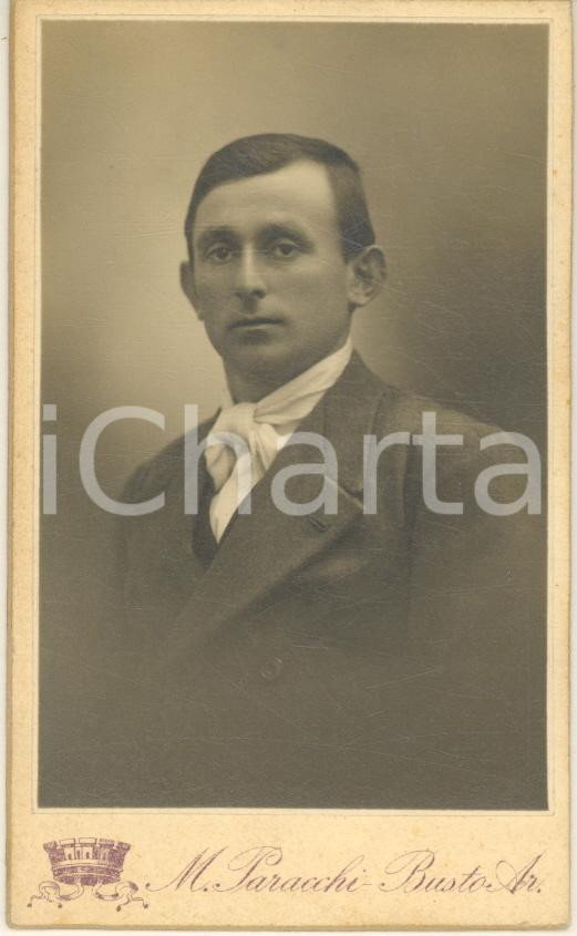 Fotografia d epoca originale 1910 ca BUSTO ARSIZIO VA Giovane uomo  Busto Foto Menotti PARACCHI 1