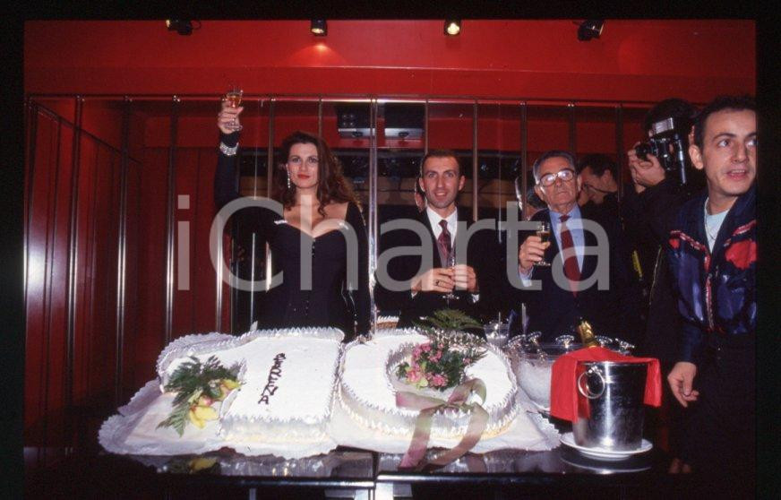 Fotografia d epoca originale 1990 FIRENZE Serena GRANDI festeggia 10 anni di carriera 35mm VINTAGE SLIDE 4 1