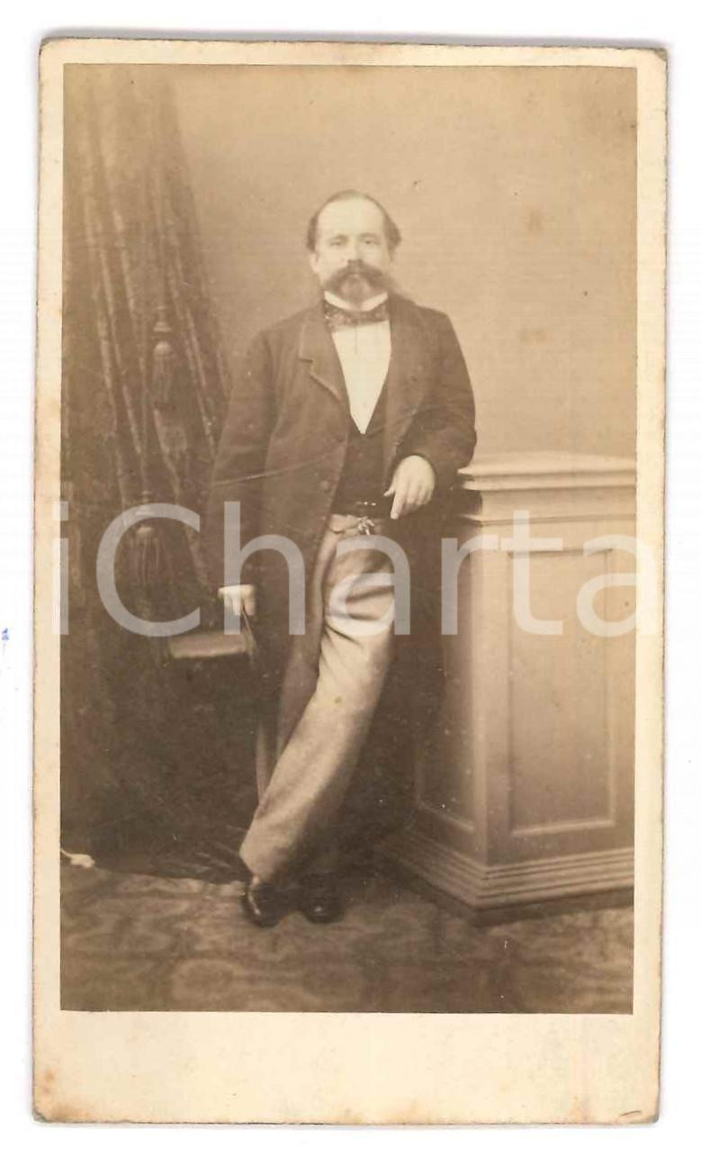 Fotografia d epoca originale 1880 ca BRESCIA Ritratto maschile Foto Giovanni TRAININI CDV 1