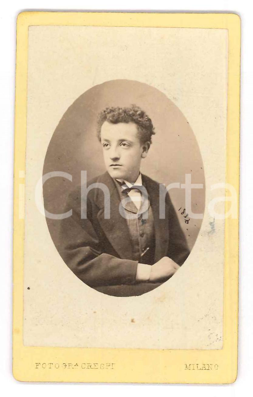 Fotografia d epoca originale 1856 MILANO Ritratto di giovane uomo  Busto  Foto CRESPI CDV 1