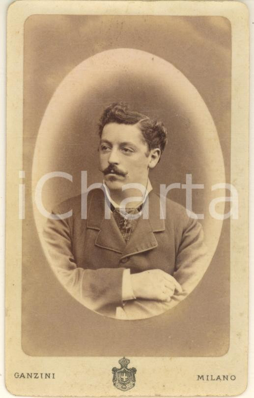 Fotografia d epoca originale 1870 ca MILANO Ritratto di un giovane uomo  Foto G. B. GANZINI CDV 1