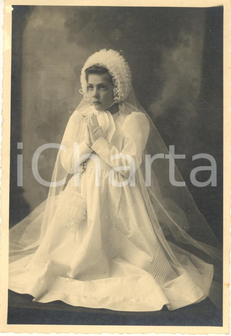 Fotografia d epoca originale 1931 CORTEMILIA CN Bambina alla Prima Comunione Foto Giovanni BIANCO 1