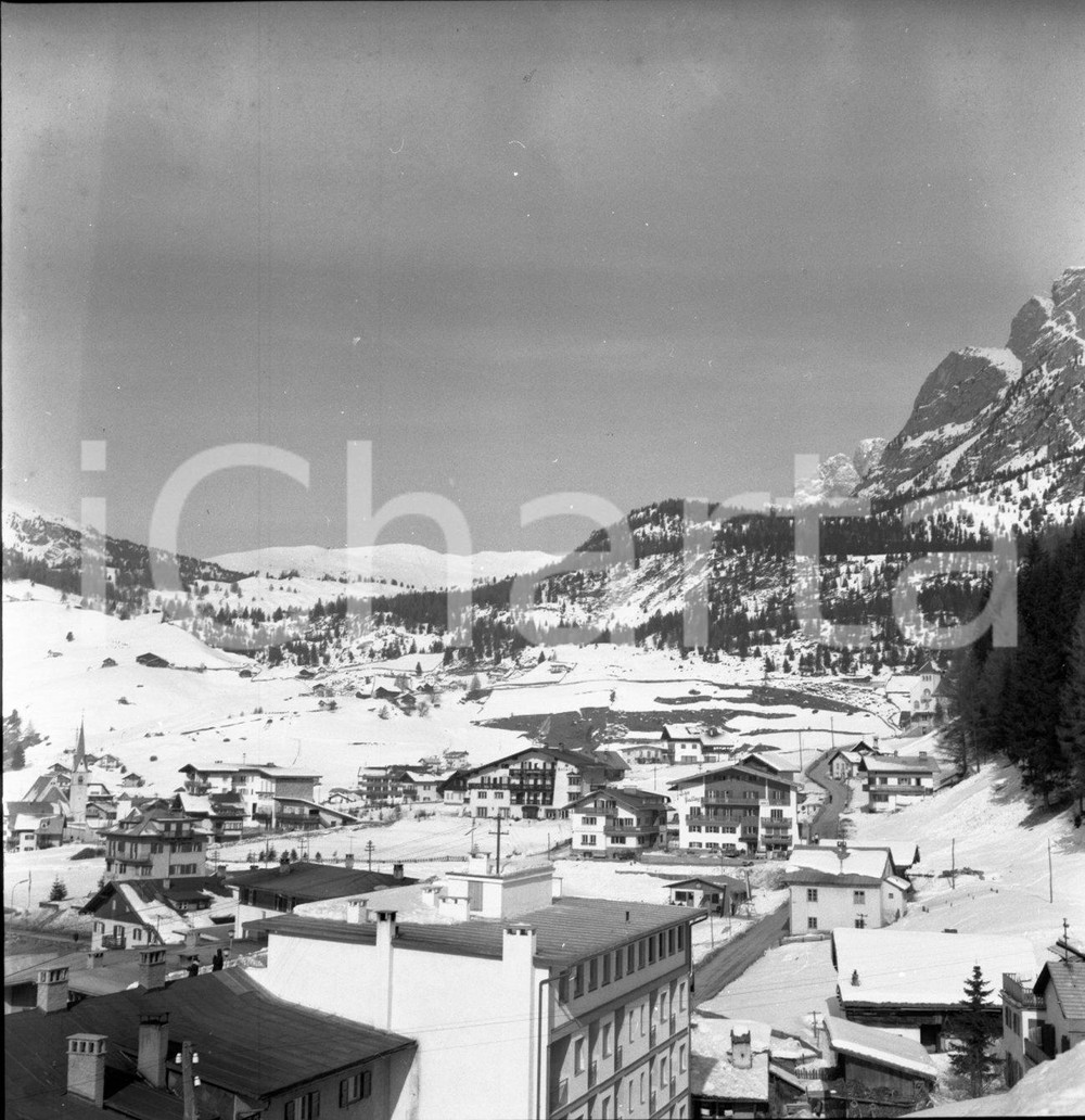 Fotografia d epoca originale 1965 SELVA DI VAL GARDENA Innevata NEGATIVO ORIGINALE 1 1