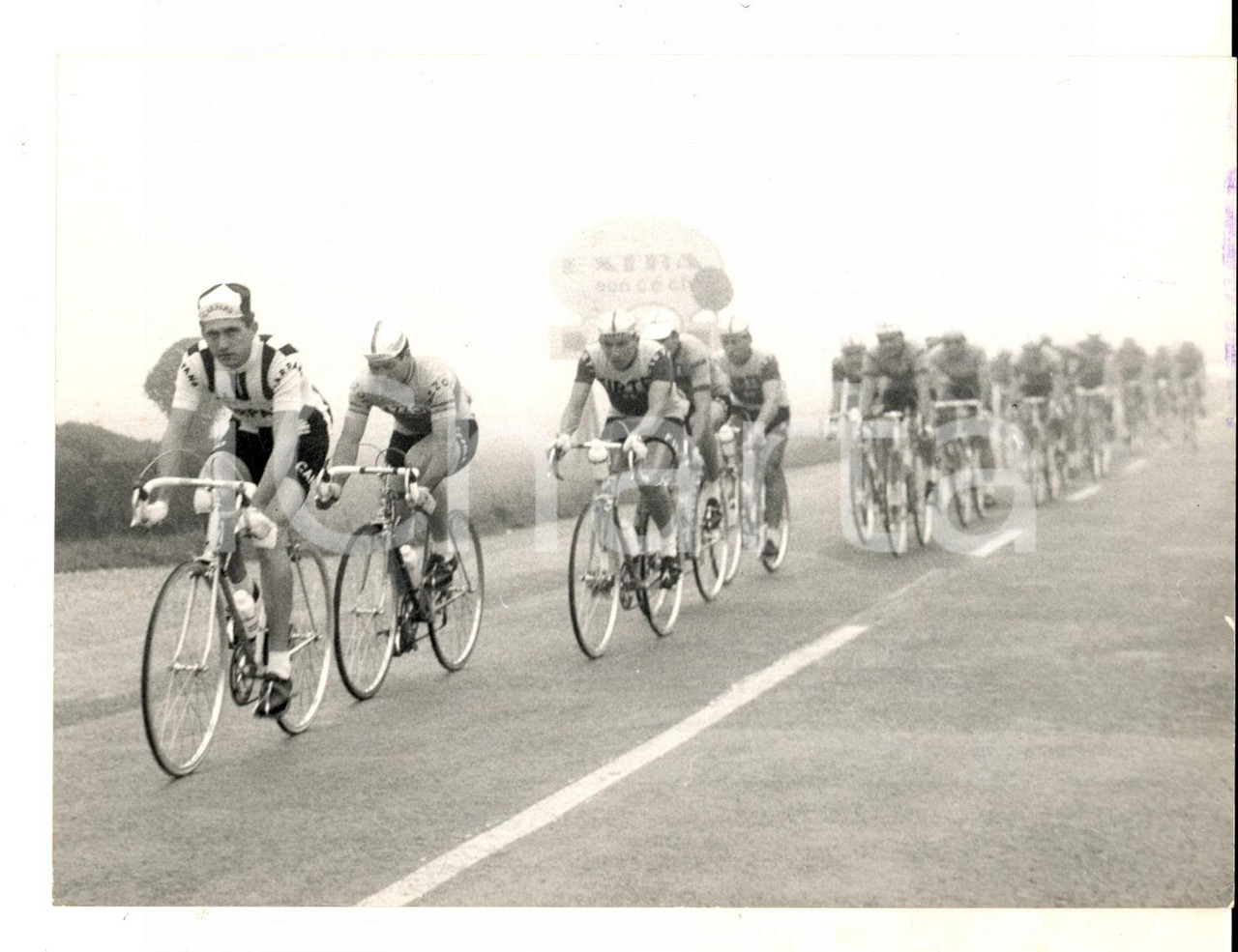 1963 CICLISMO MILANO-TORINO Italo ZILIOLI in testa