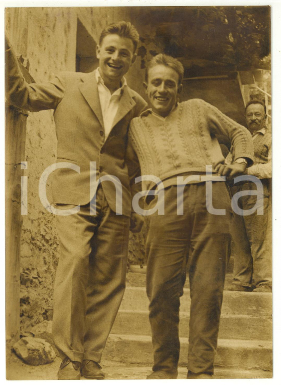Fotografia d epoca originale 1958 TORINO TOTOCALCIO Vincitori Gianni PISON e Lino CHAPELLU Foto 13x18 cm 1