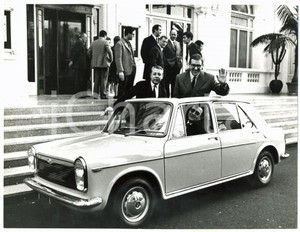 Fotografia d'epoca originale 1967 SANREMO Festival - I LOS MARCELLOS FERIAL si recano in macchina al Casinò 1
