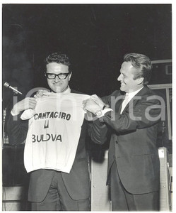 1968 CANTAGIRO Jimmy FONTANA riceve maglia rosa da Alighiero NOSCHESE *Foto