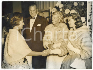 1959 LONDON Odeon Marble Arch Gary COOPER and his family meets Princess Margaret