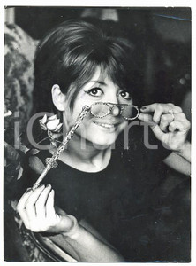 1965 COSTUME Ritratto di Alida CHELLI con lorgnette *Foto 13x18 cm