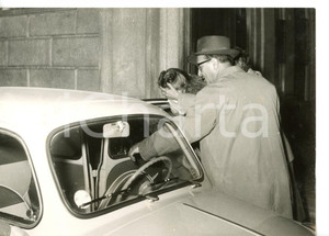 1957 DOMODOSSOLA - CRONACA NERA Polizia prende in custodia presunta assassina