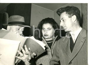 1957 VENEZIA - CASO MONTESI Wanda MONTESI con l'avvocato Bruno CASSINELLI - Foto