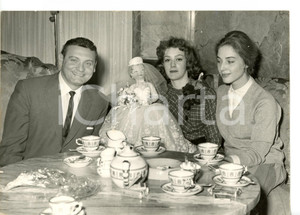 1957 ROMA Frankie LAINE - Leonora RUFFO - Ginger CHRISTENSEN con bambola *Foto